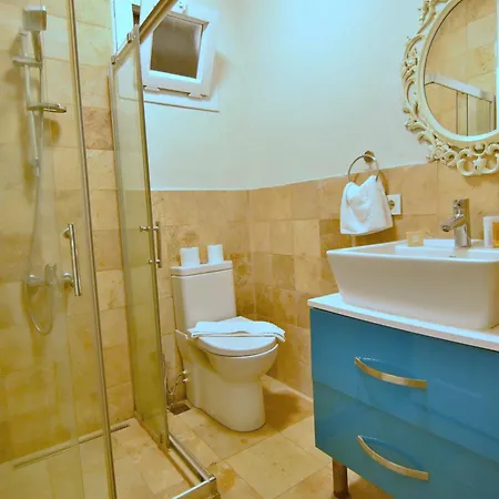 Degirmenli Bed & Breakfast Alaçatı